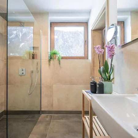 Staudenhof ノイシュティフト・イム・シュトゥーバイタール